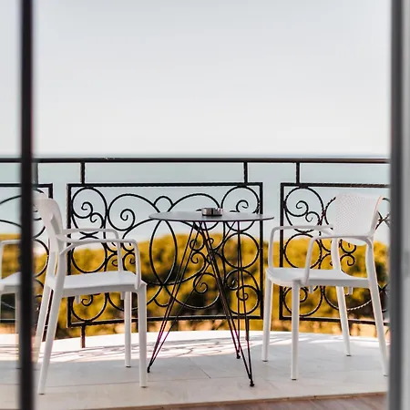 Hotell Amelia Mare