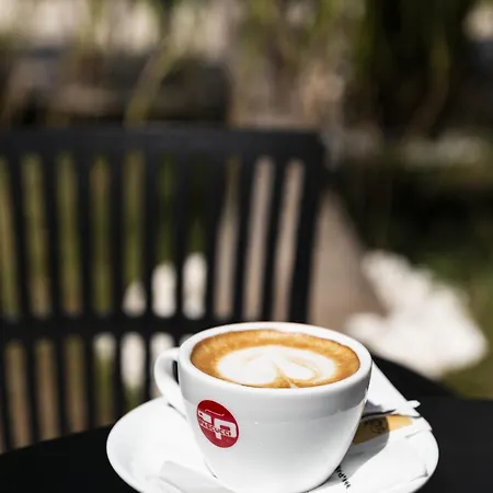 Ξενοδοχείο Amelia Mare 5*