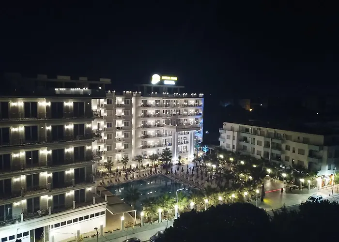 Amelia Mare Golem (Tirana)